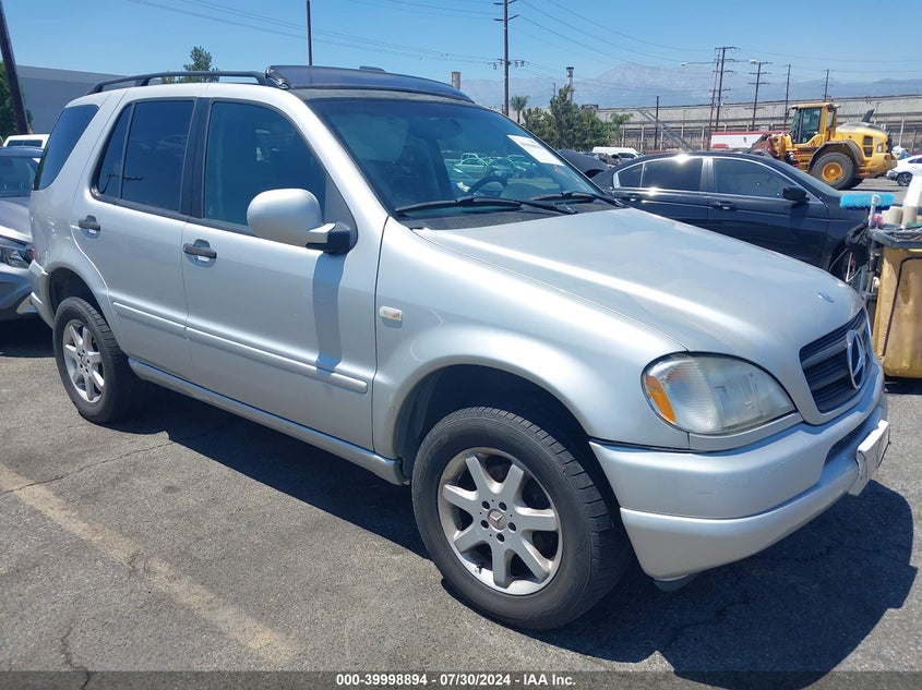 1999 Mercedes-Benz Ml 430 VIN: 4JGAB72E5XA132221 Lot: 39998894
