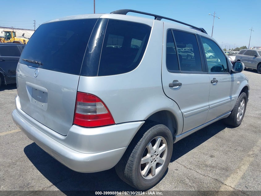 1999 Mercedes-Benz Ml 430 VIN: 4JGAB72E5XA132221 Lot: 39998894