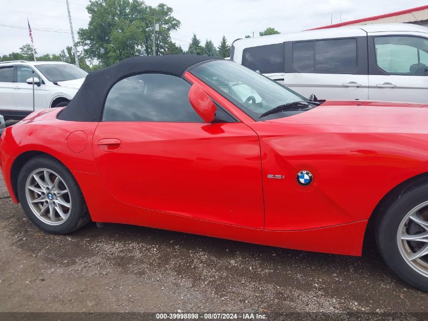 2004 BMW Z4 2.5I VIN: 4USBT33544LR68335 Lot: 39998898