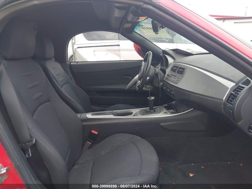 2004 BMW Z4 2.5I VIN: 4USBT33544LR68335 Lot: 39998898