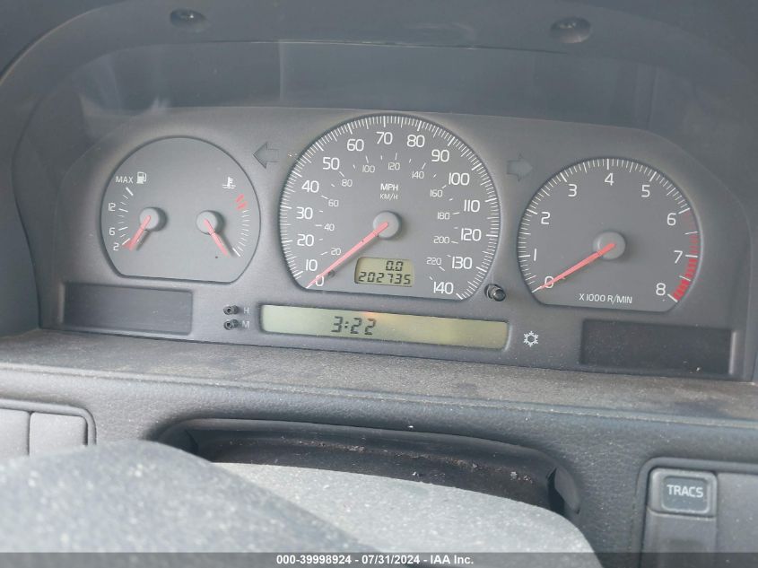 1999 Volvo V70 VIN: YV1LW55A4X2566035 Lot: 39998924