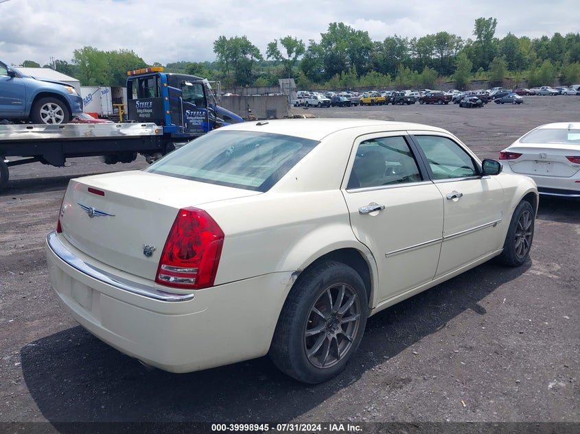 2009 Chrysler 300C Awd VIN: 2C3KK63T79H611927 Lot: 39998945