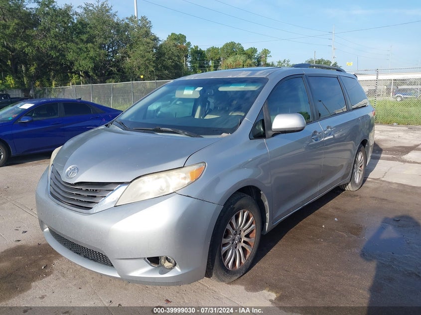 2011 Toyota Sienna Xle V6 VIN: 5TDYK3DCXBS161152 Lot: 39999030