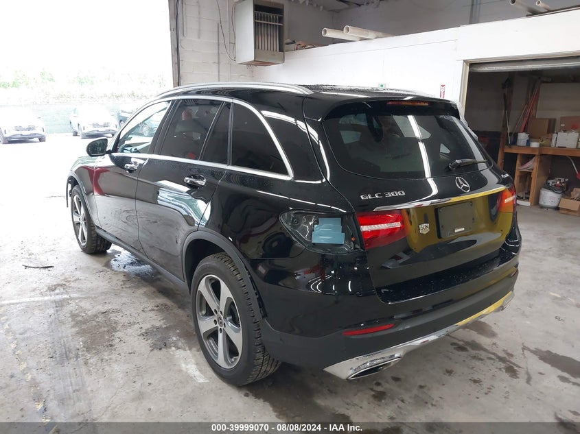 VIN WDC0G4KB4K1001371 2019 MERCEDES-BENZ GLC 300 4MATIC