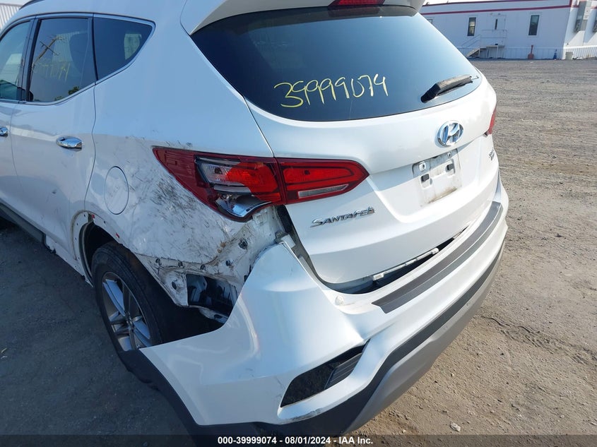 2017 Hyundai Santa Fe Sport 2.4L VIN: 5NMZUDLB2HH020939 Lot: 39999074