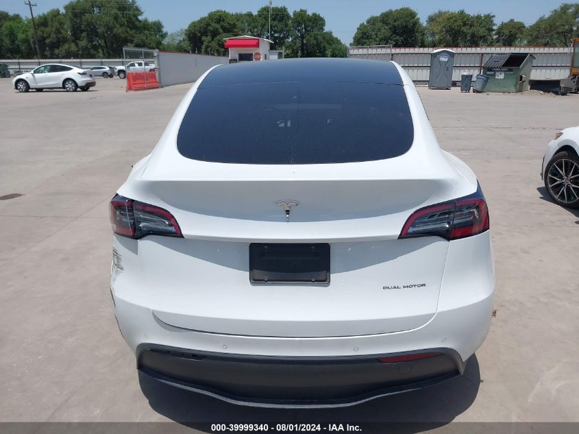 2022 Tesla Model Y VIN: 7SAYGDEE8NF312024 Lot: 39999340