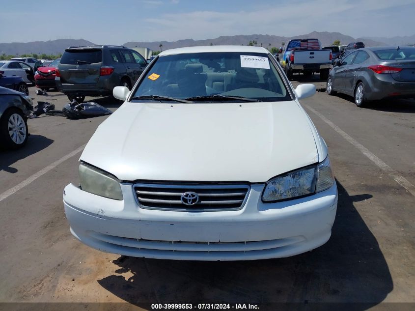 2001 Toyota Camry Le VIN: JT2BG22K310535834 Lot: 39999553