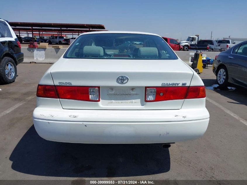 2001 Toyota Camry Le VIN: JT2BG22K310535834 Lot: 39999553