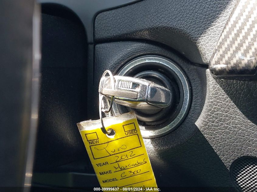 2012 Mercedes-Benz C 300 Luxury 4Matic/Sport 4Matic VIN: WDDGF8BB3CR198251 Lot: 39999637