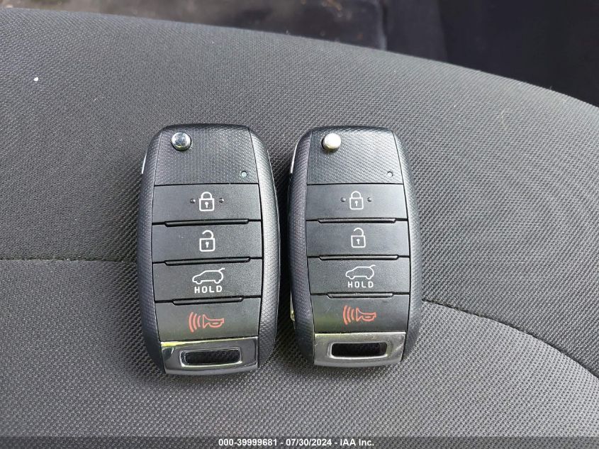 2017 Kia Soul VIN: KNDJN2A23H7470401 Lot: 39999681