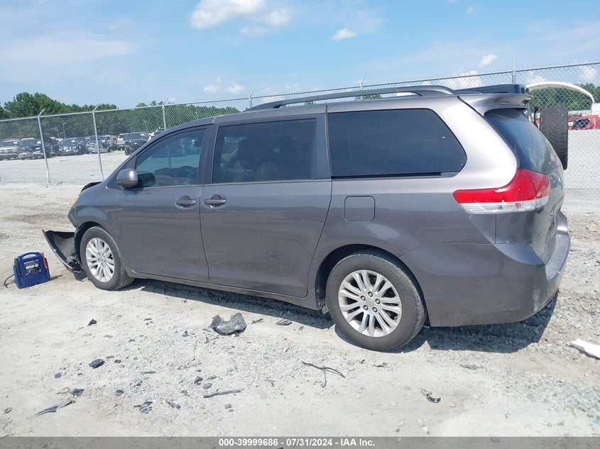 2012 Toyota Sienna Xle/Limited VIN: 5TDYK3DC2CS269492 Lot: 39999686