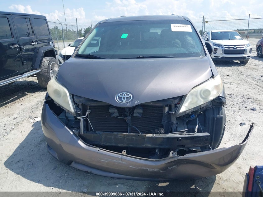 2012 Toyota Sienna Xle/Limited VIN: 5TDYK3DC2CS269492 Lot: 39999686