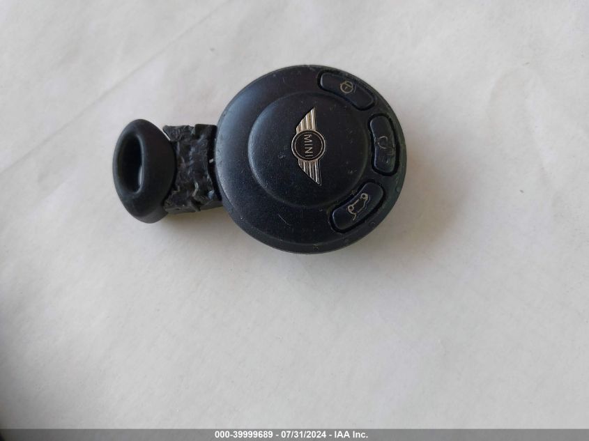 2009 Mini Cooper VIN: WMWMF33559TW70046 Lot: 39999689