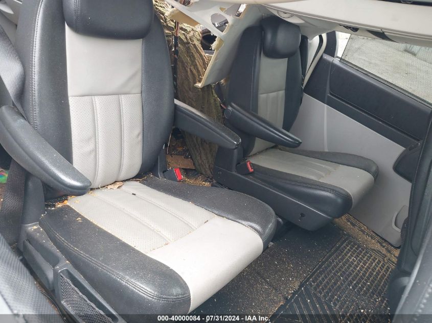 2010 Chrysler Town & Country Touring VIN: 2A4RR5DX0AR290940 Lot: 40000084