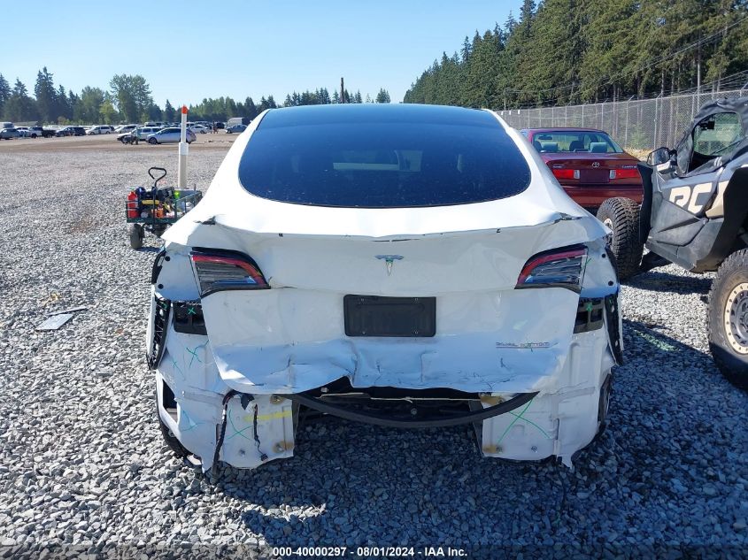 2022 Tesla Model Y Performance Dual Motor All-Wheel Drive VIN: 7SAYGDEFXNF394668 Lot: 40000297