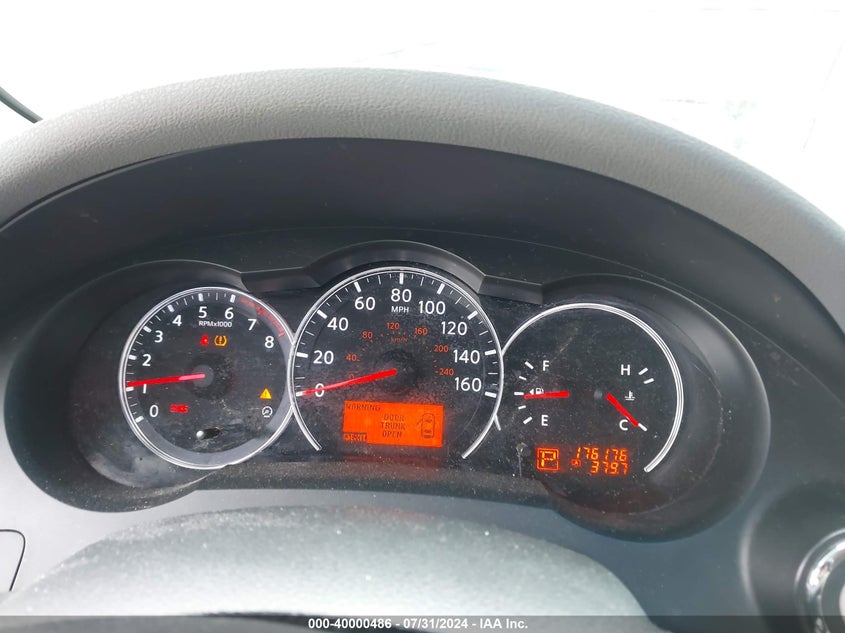 2010 Nissan Altima S VIN: 1N4AL2AP8AN460214 Lot: 40000486