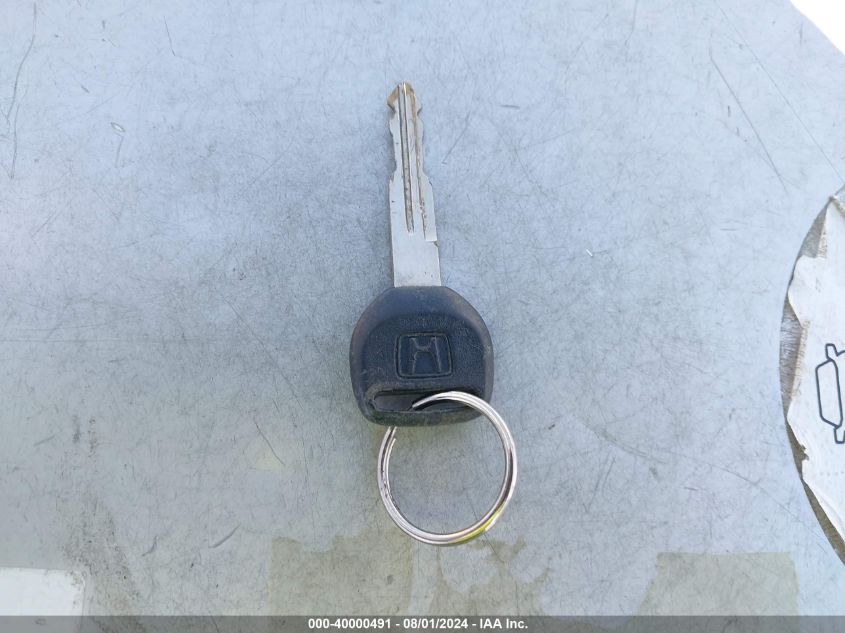 1996 Honda Accord Lx VIN: 1HGCD7132TA010015 Lot: 40000491