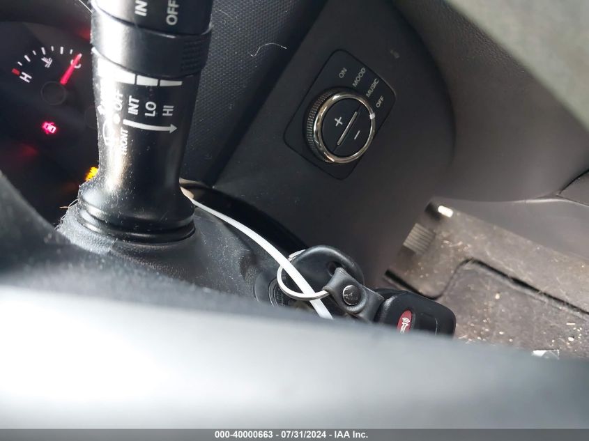 2010 Kia Soul + VIN: KNDJT2A25A7701360 Lot: 40000663