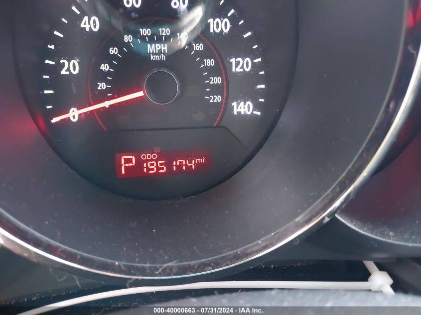 2010 Kia Soul + VIN: KNDJT2A25A7701360 Lot: 40000663