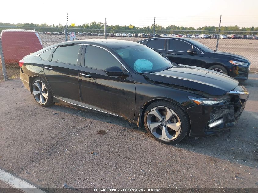 1HGCV1F94JA033378 2018 Honda Accord Touring