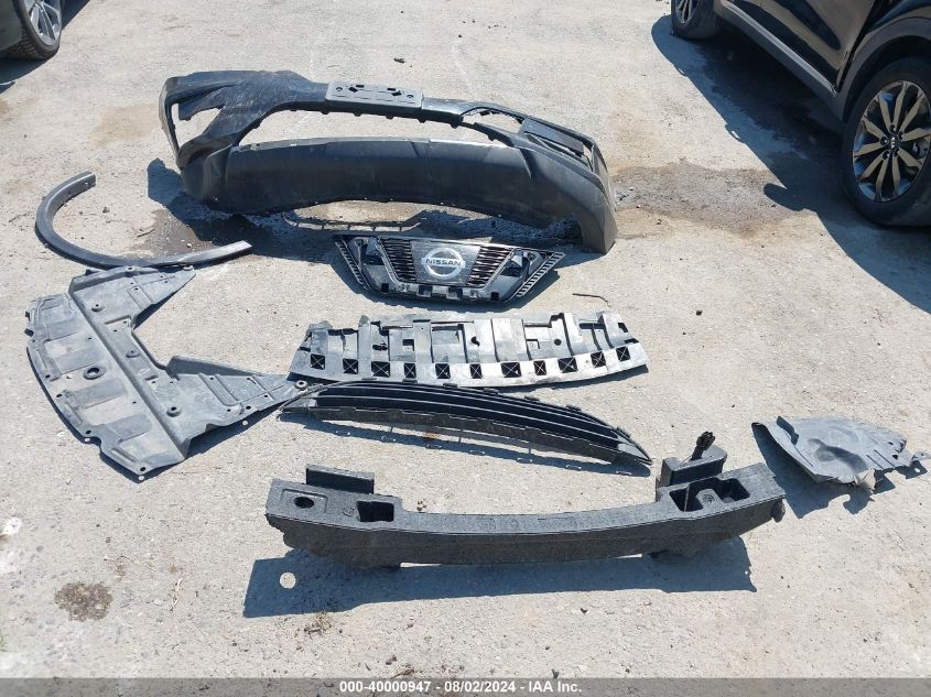 2017 NISSAN ROGUE SV - KNMAT2MV3HP583003