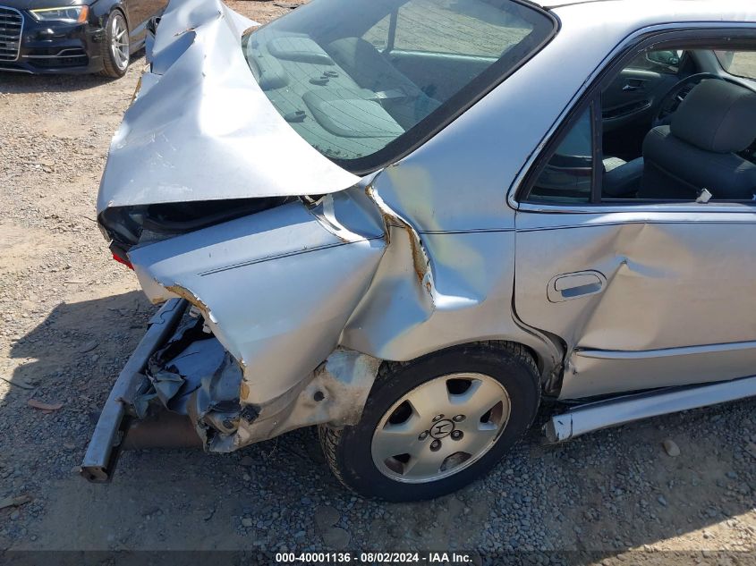 2001 Honda Accord 3.0 Ex VIN: 1HGCG16561A016864 Lot: 40001136