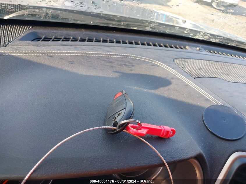 2015 Jeep Cherokee Latitude VIN: 1C4PJMCB1FW733793 Lot: 40001176