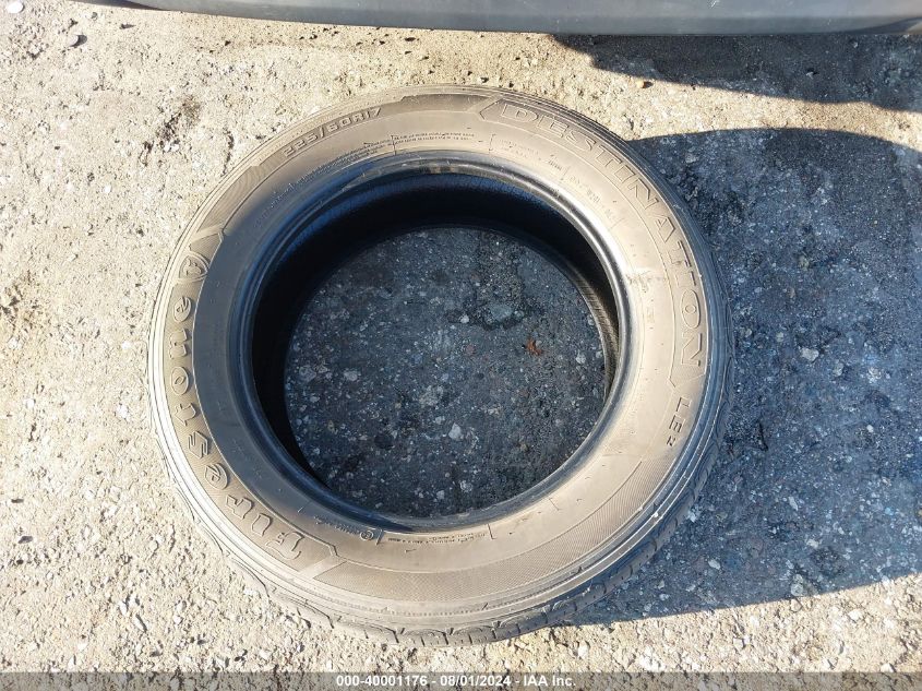 2015 Jeep Cherokee Latitude VIN: 1C4PJMCB1FW733793 Lot: 40001176