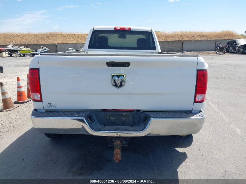 2018 Ram 3500 Tradesman Regular Cab 4X2 8' Box VIN: 3C63RPAL2JG372139 Lot: 40001236