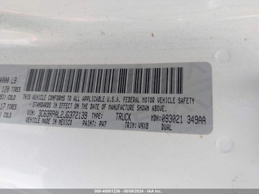 2018 Ram 3500 Tradesman Regular Cab 4X2 8' Box VIN: 3C63RPAL2JG372139 Lot: 40001236