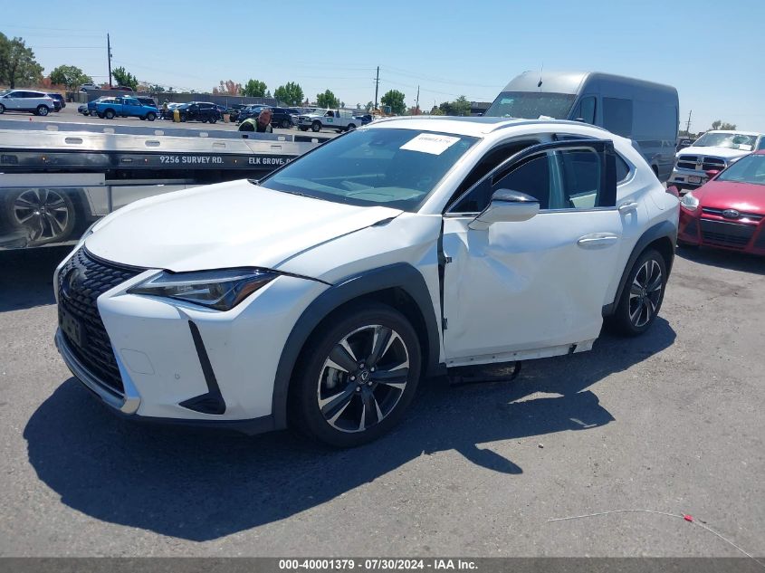 JTHX3JBH7L2029890 2020 LEXUS UX - Image 2