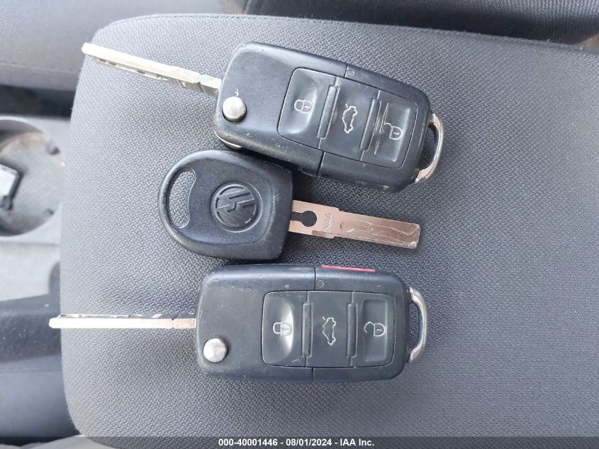 2005 Volkswagen Passat Gls VIN: WVWBD63B05E013015 Lot: 40001446