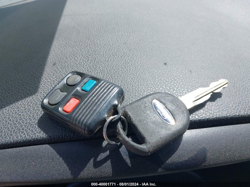 2003 Ford Expedition Xlt VIN: 1FMPU15L03LA63156 Lot: 40001771