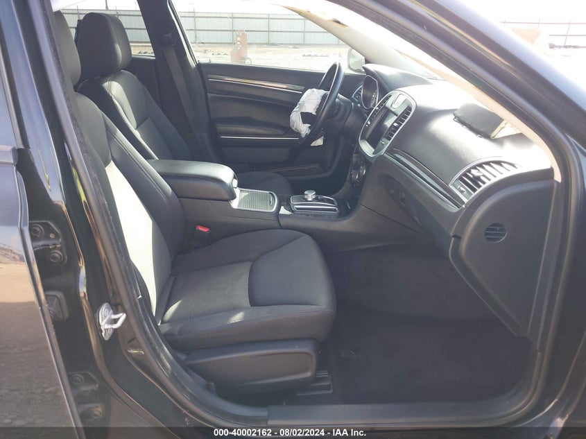 VIN 2C3CCAAG3JH234222 2018 CHRYSLER 300 TOURING