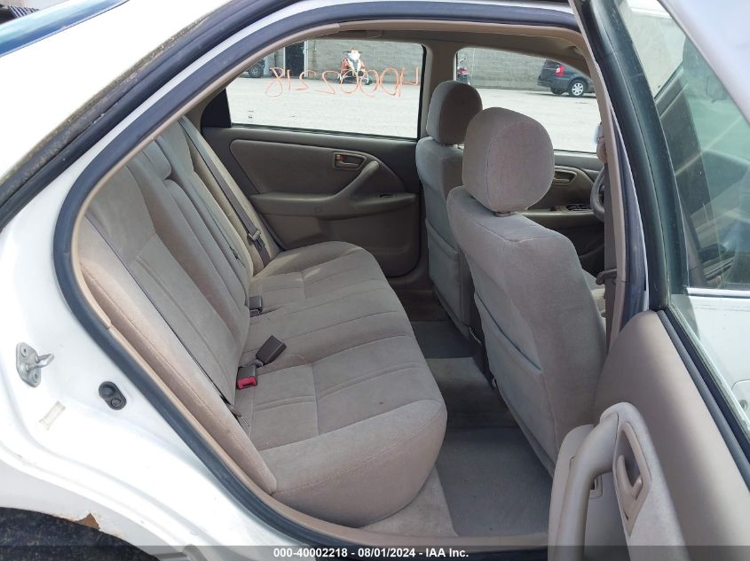 1999 Toyota Camry Le VIN: JT2BG28K7X0327343 Lot: 40002218