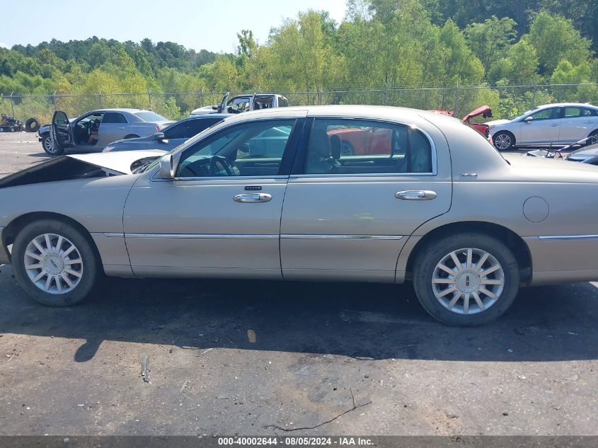 2006 Lincoln Town Car Signature VIN: 1LNHM81V56Y613236 Lot: 40002644