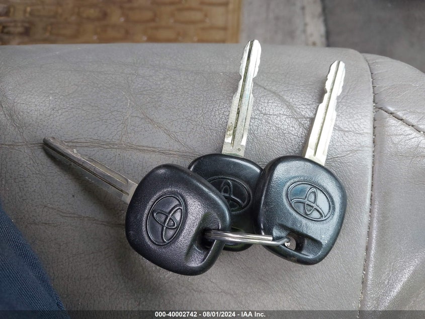 2004 Toyota Sienna Xle Limited VIN: 5TDZA22C74S158300 Lot: 40002742