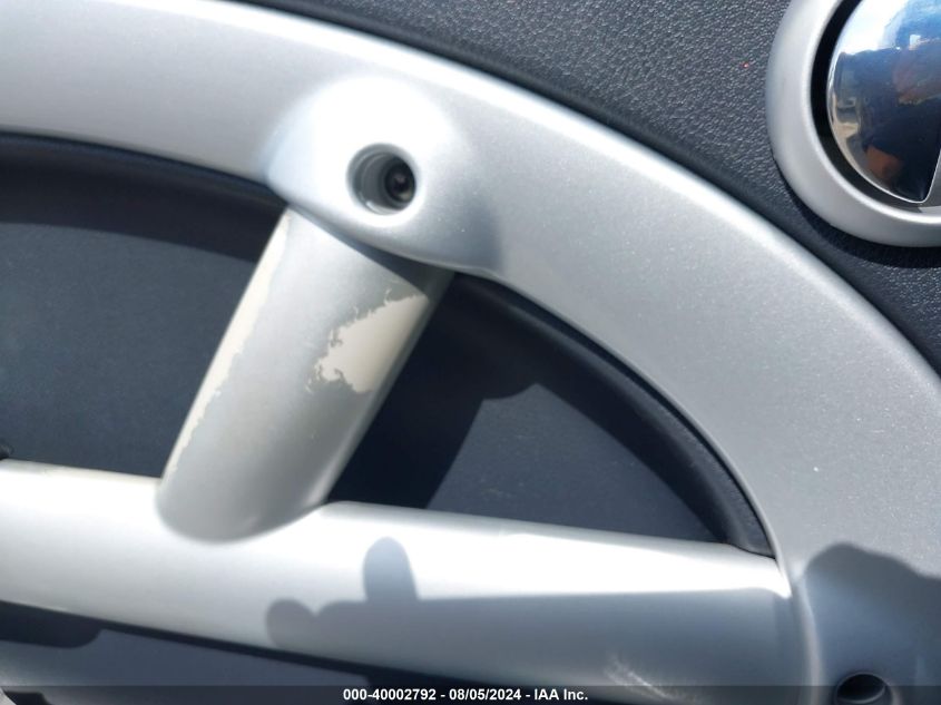 2002 Mini Cooper VIN: WMWRC33482TC31499 Lot: 40002792