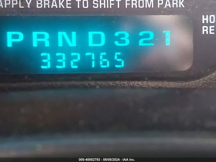 2002 Chevrolet Tahoe Commercial VIN: 1GNEC13V02J285605 Lot: 40002793