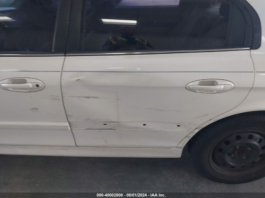 2003 Hyundai Sonata Base W/2.7L V6 VIN: KMHWF25H73A881759 Lot: 40002808