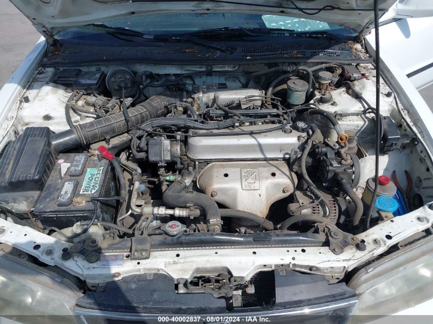 1996 Honda Accord Lx/Ex VIN: 1HGCD5537TA029030 Lot: 40002837