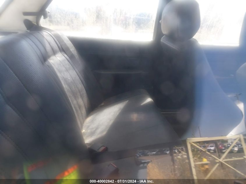 1981 BMW 320 I VIN: WBAAG3307B8000222 Lot: 40002842