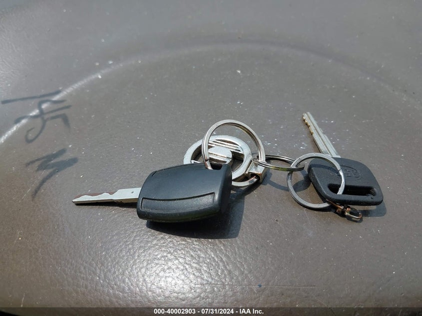 2005 Toyota Sienna Le VIN: 5TDZA23C55S325236 Lot: 40002903