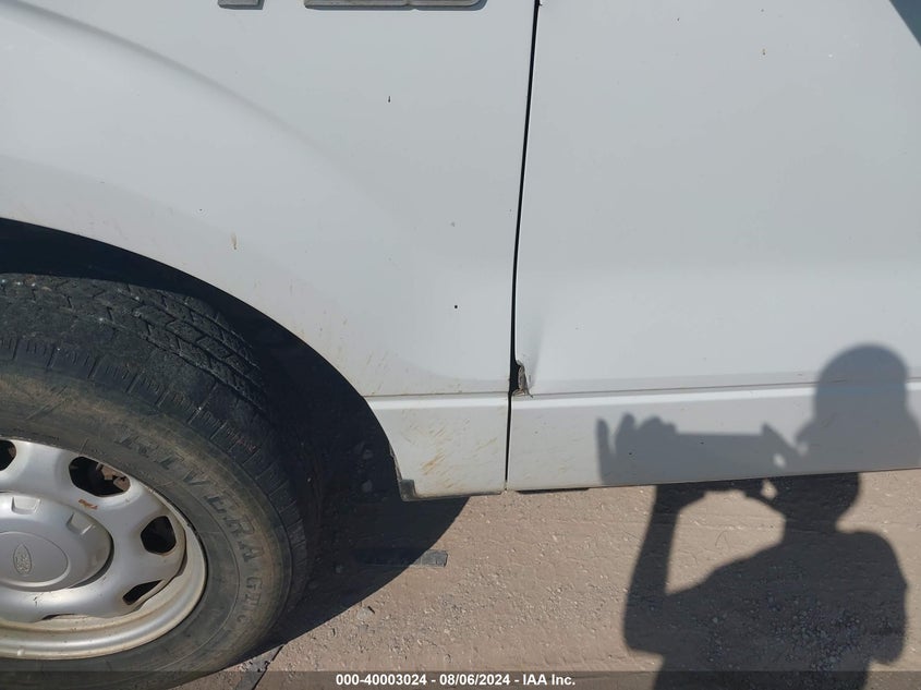 2010 Ford F150 VIN: 1FTMF1CW2AKA98301 Lot: 40003024