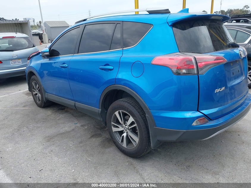 VIN JTMWFREV0JJ746574 2018 TOYOTA RAV4 ADVENTURE/XLE