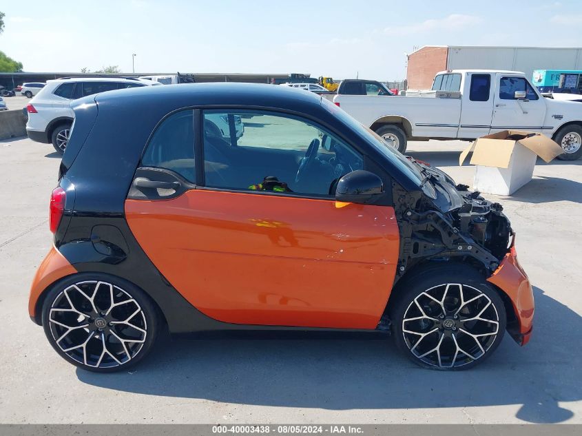 2016 Smart Fortwo Passion/Prime/Proxy/Pure VIN: WMEFJ5DA3GK051175 Lot: 40003438