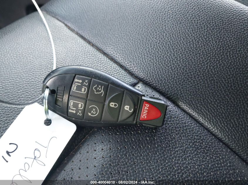 2016 Dodge Grand Caravan R/T VIN: 2C4RDGEG2GR320866 Lot: 40004010