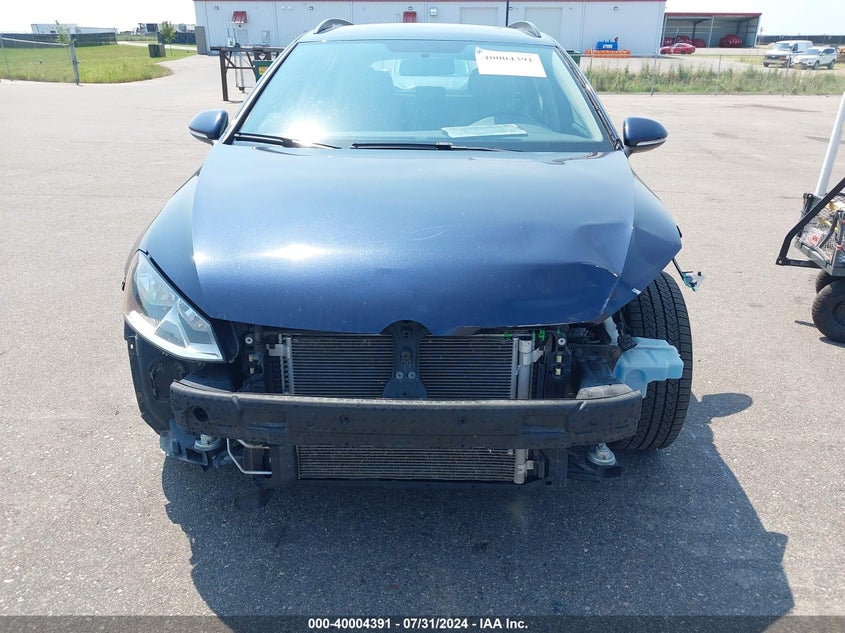 2017 VOLKSWAGEN GOLF SPORTWAGEN TSI S - 3VWU17AU2HM530579
