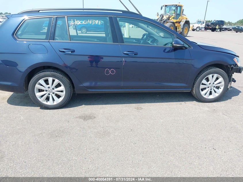 2017 VOLKSWAGEN GOLF SPORTWAGEN TSI S - 3VWU17AU2HM530579