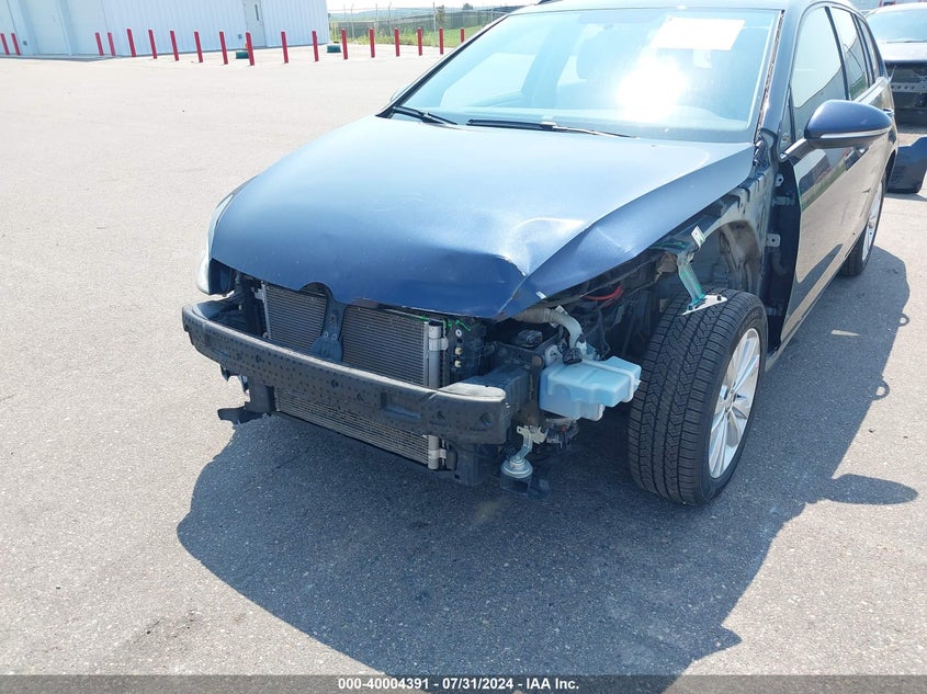 2017 VOLKSWAGEN GOLF SPORTWAGEN TSI S - 3VWU17AU2HM530579